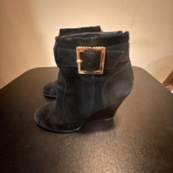 Tory Burch black suede wedge ankle boots size 5.5 - Picture 2 of 15